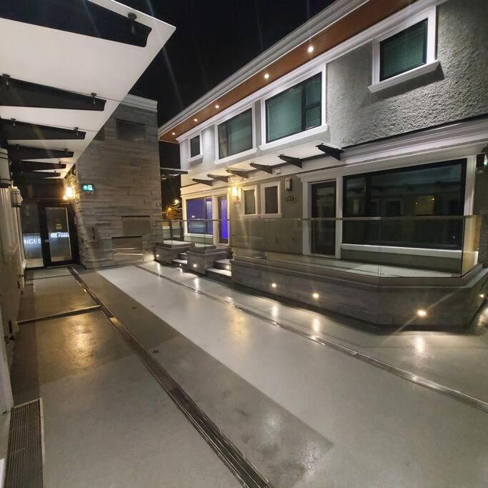 Three-Bedroom Premium Apartment