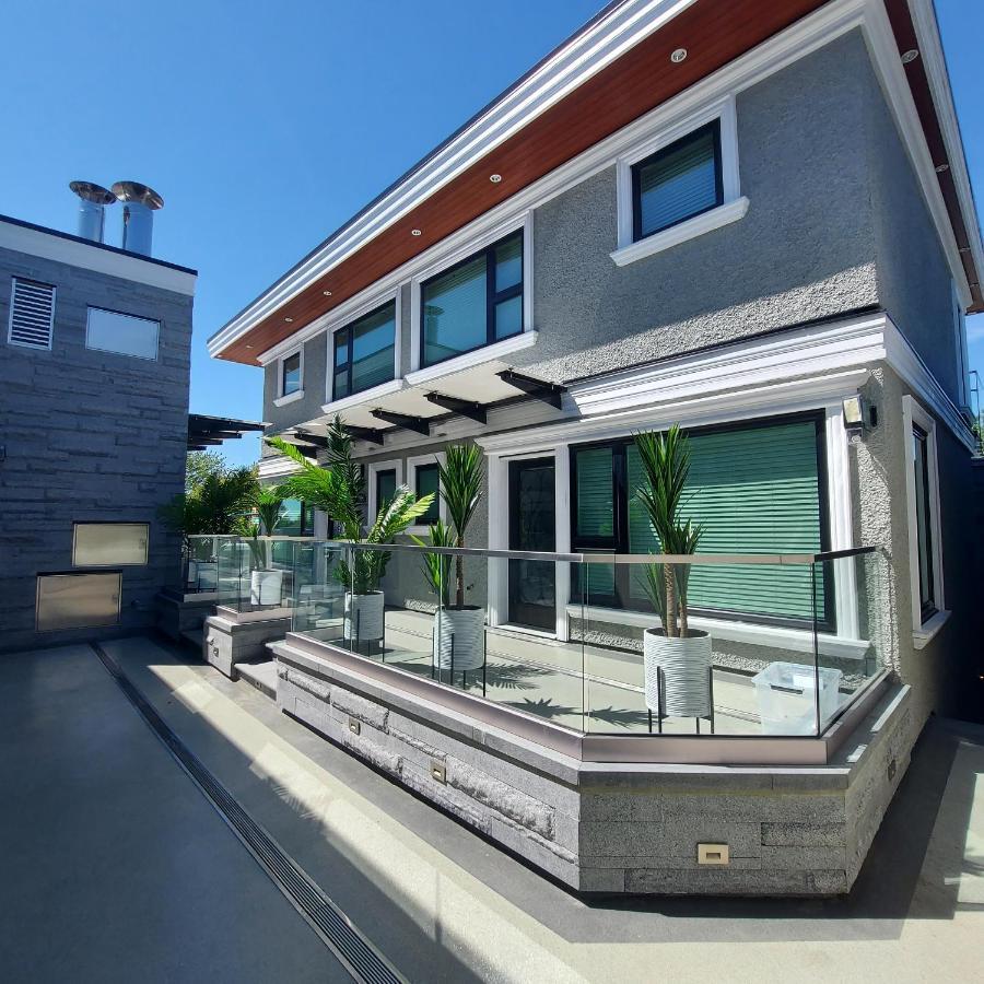 Three-Bedroom Premium Apartment