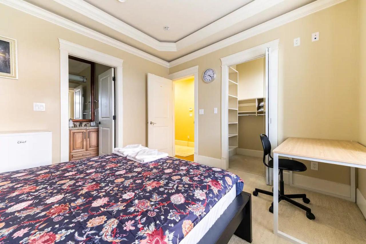 Luxury Triple Room