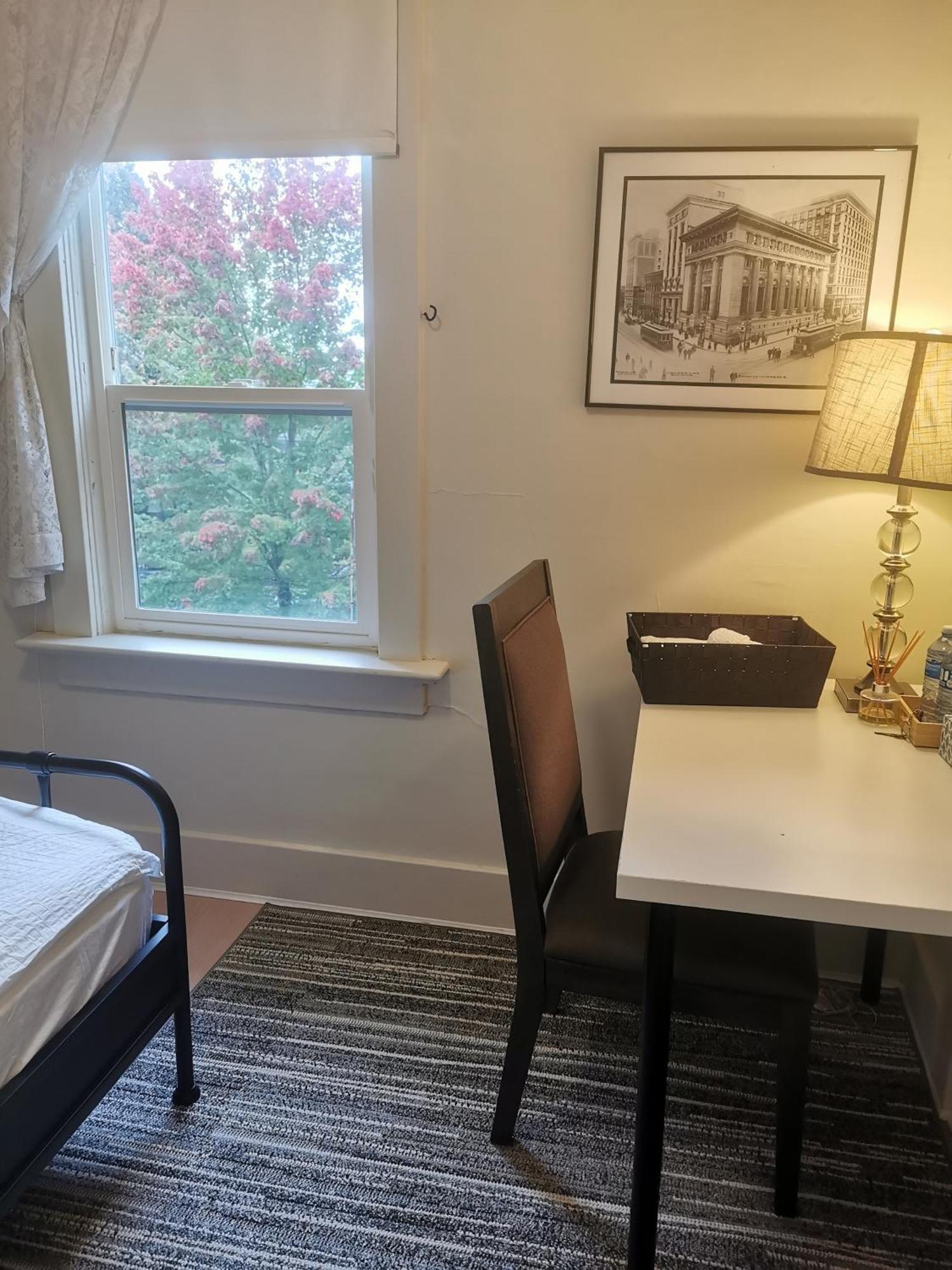 Single Room Shared Shower Toilet