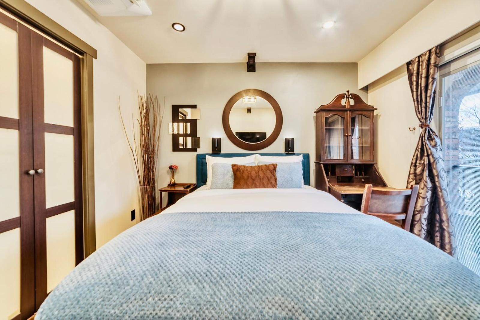 Queen Room Balcony