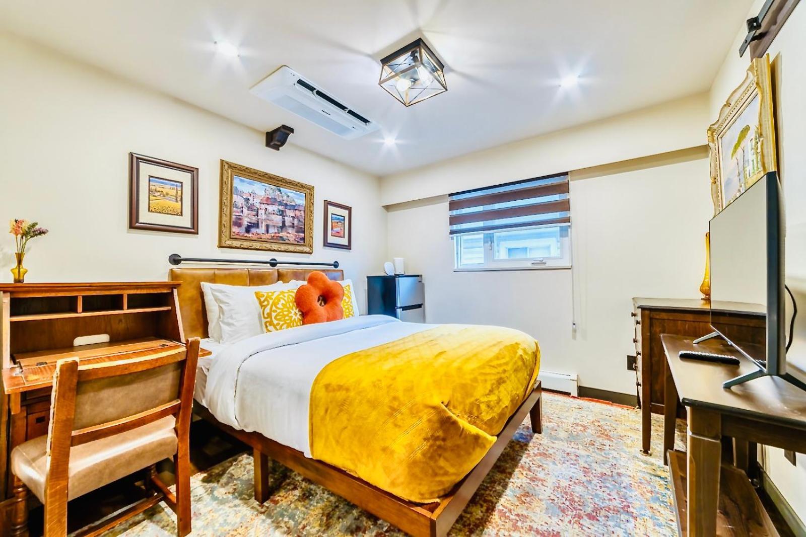 Queen Room