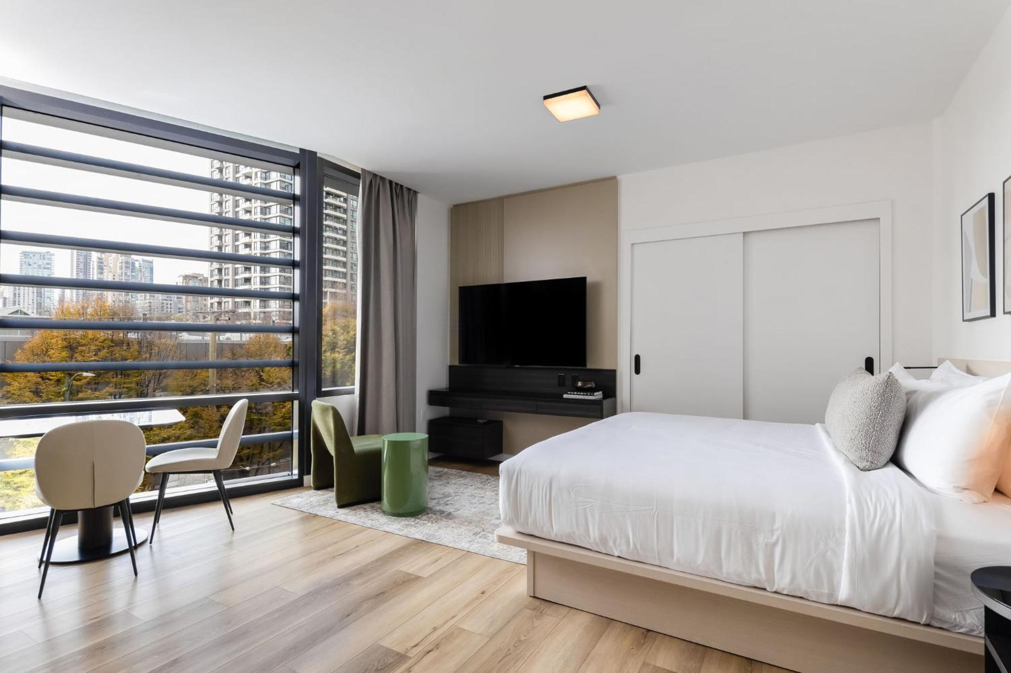 Studio Apartment