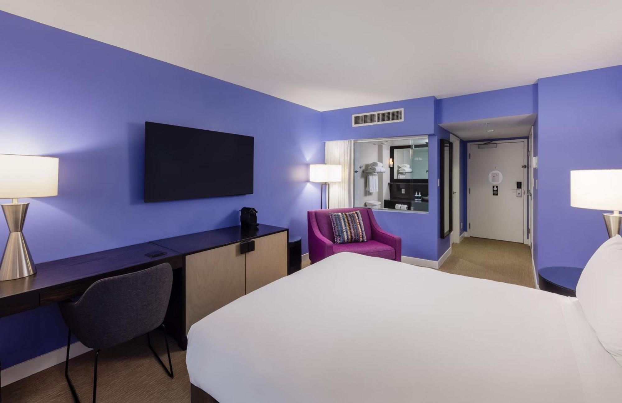 Standard Queen Room
