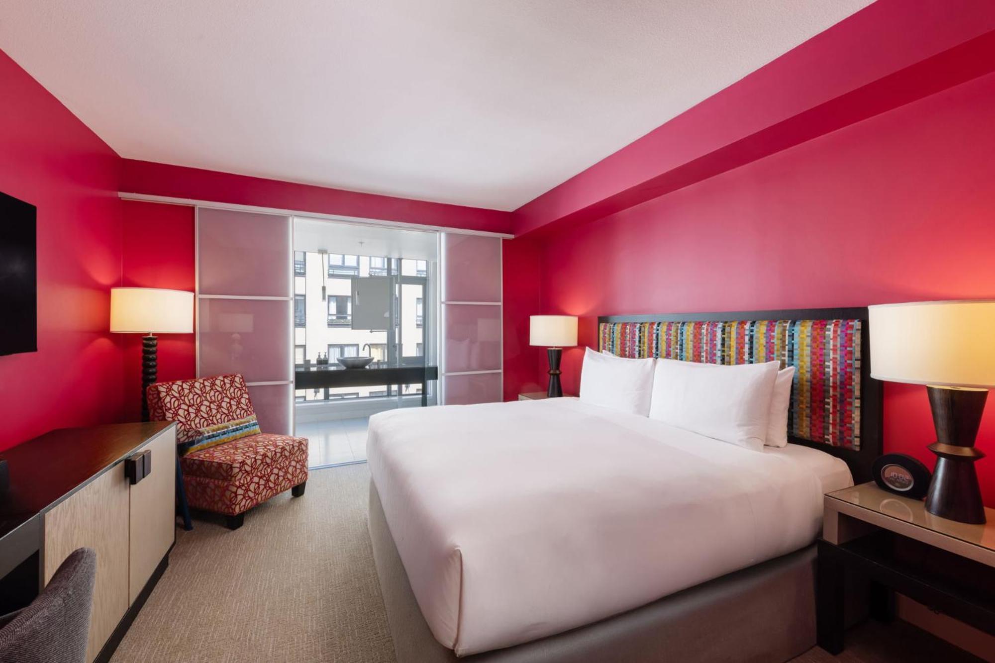 Superior King Room
