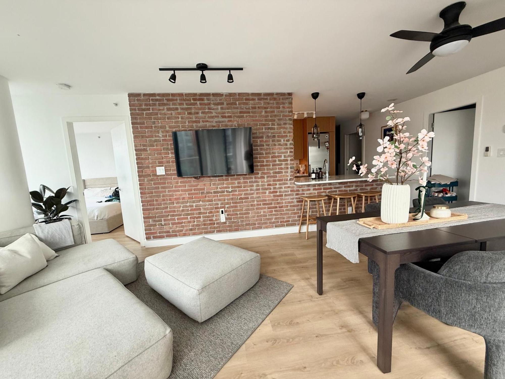 Three-Bedroom Apartment Water View