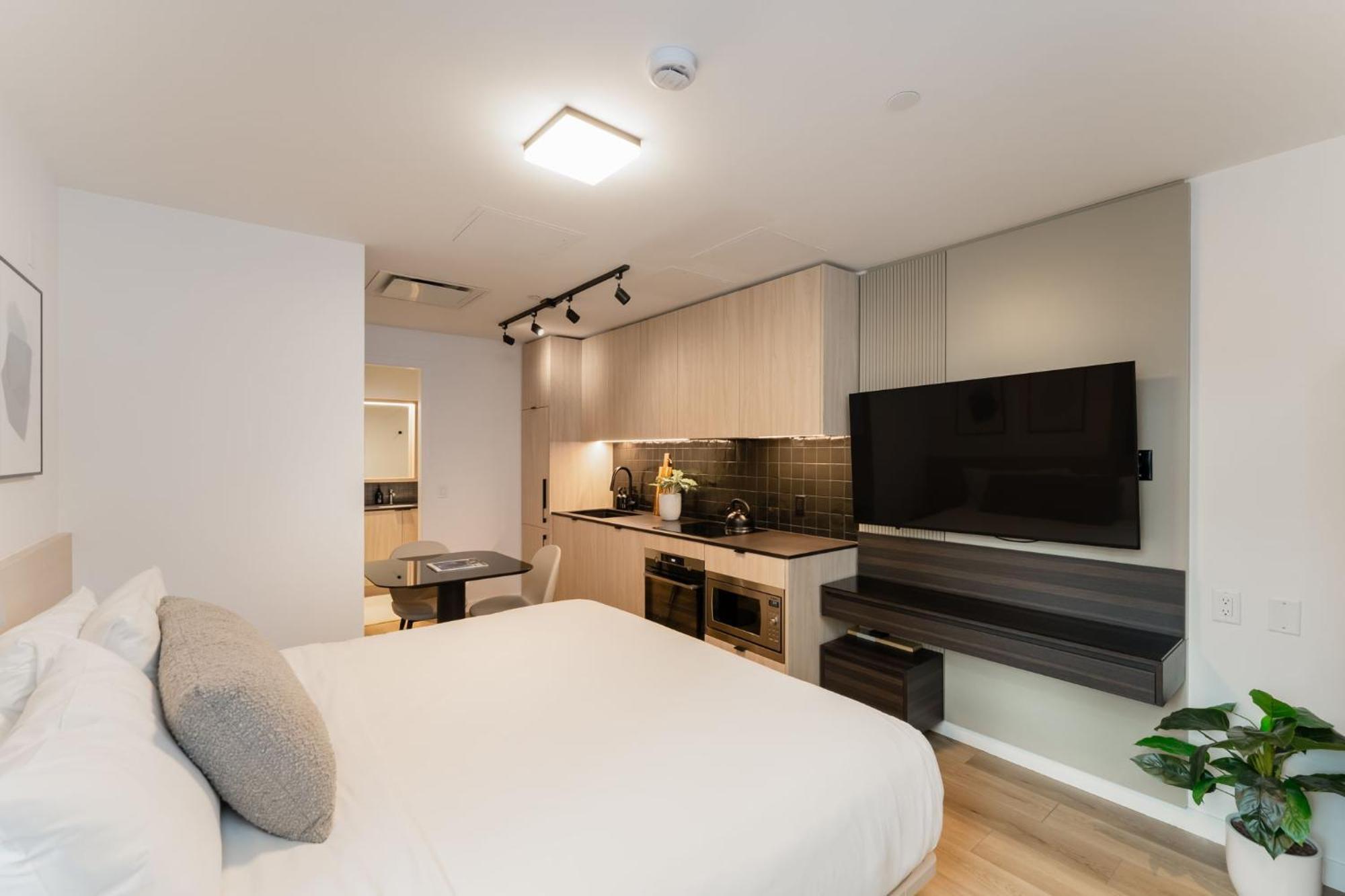Studio Apartment