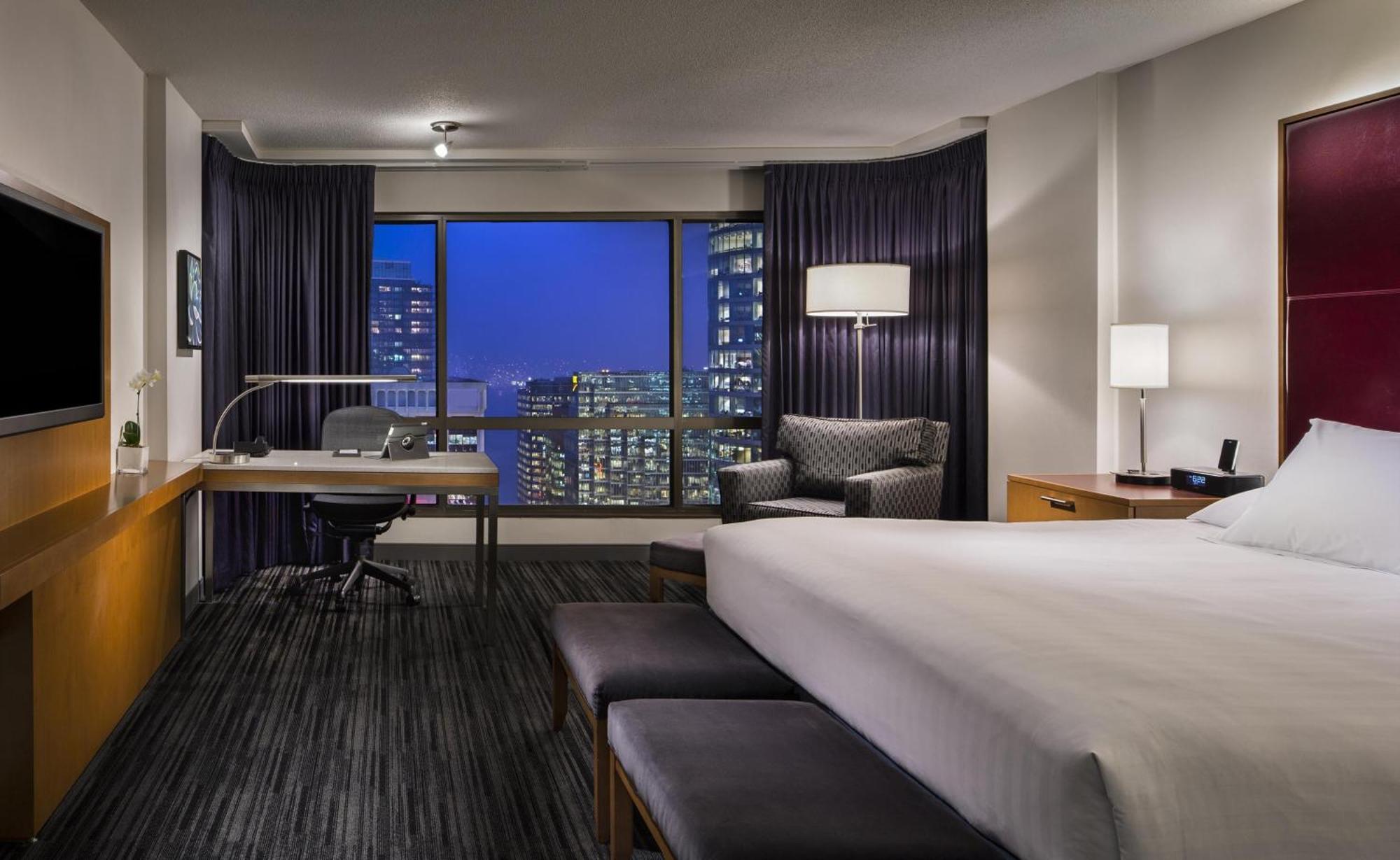 Executive Suite,1436087578:JPEG