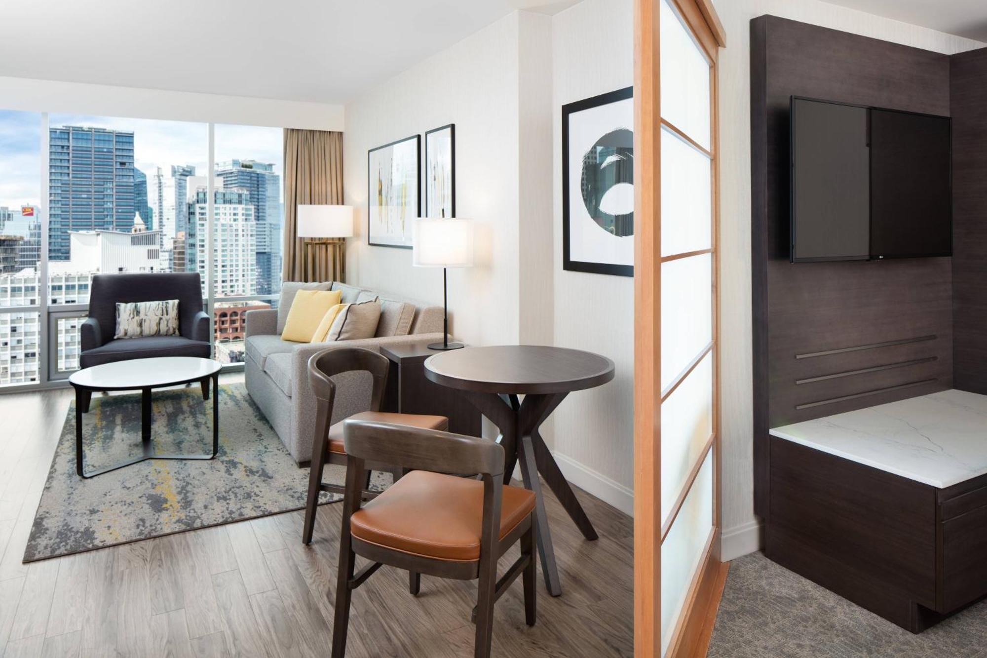 Urban Kitchen Suite Suite 1 King Sofa bed City view