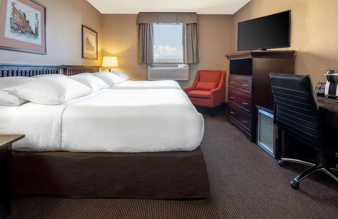 Ramada Limited Downtown Vancouver-1