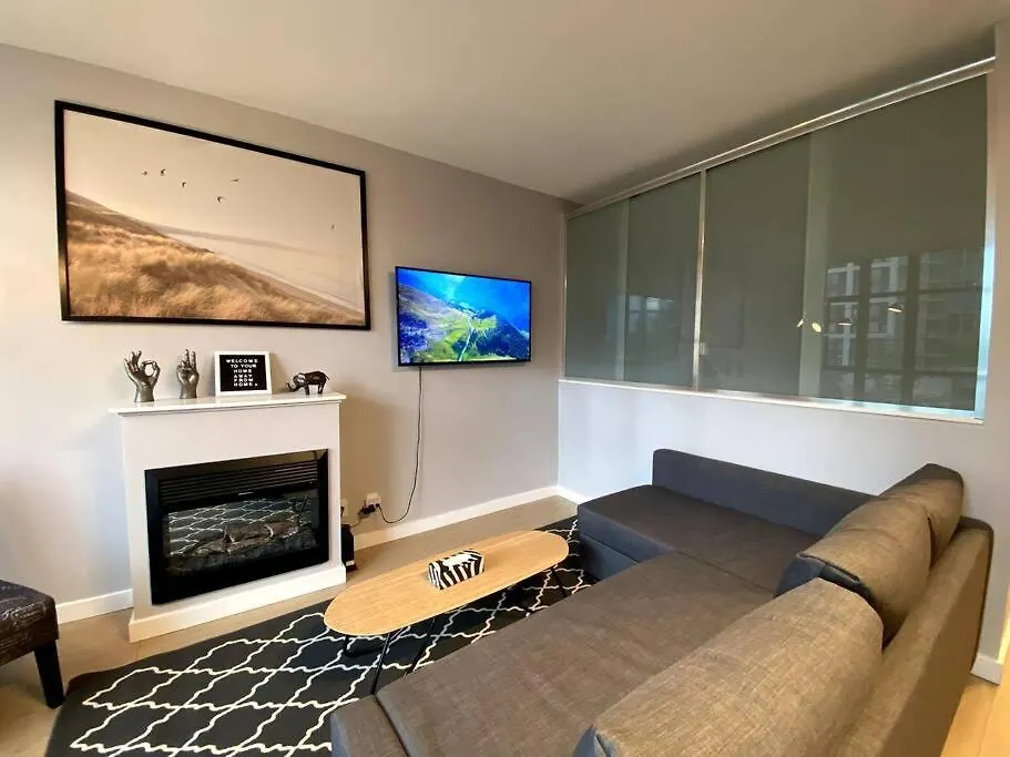 Entire Condo In Heart Of Downtown Vancouver-1