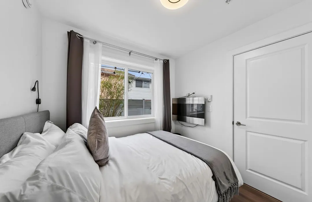 Entire New Cozy And Modern 2-Storey House-1
