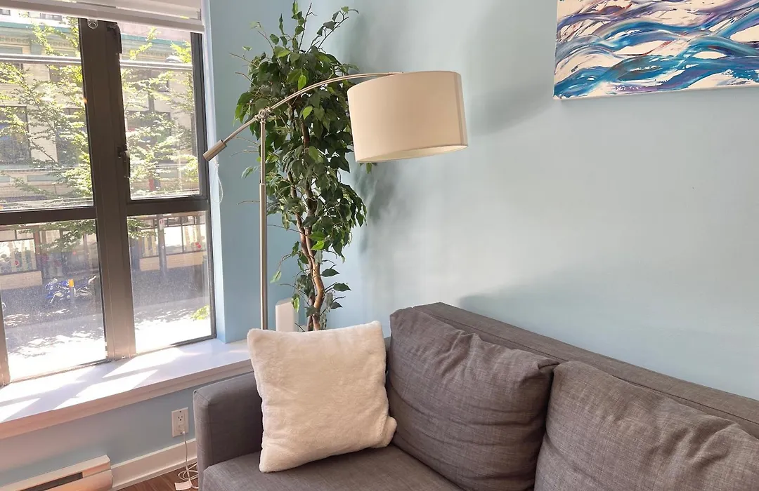 Downtown 1Br Condo At Granville Strip Near English Bay-1