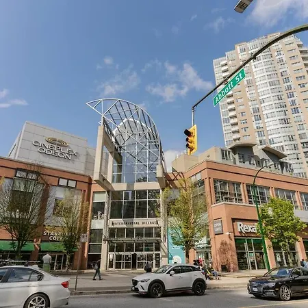 Downtown King Suite-Surround Views-Pool/Gym/Parkng-2