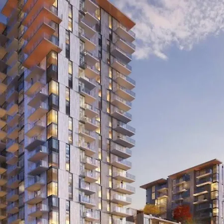 Modern 1-Bedroom Plus Den Condo With Convenient Computer Setup, And Pet-Friendly Environment, An Ideal Accommodation For Travellers-3