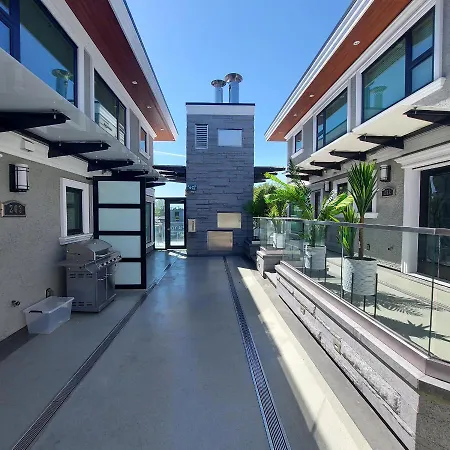 Beautiful Bright 3 Bed Townhouse-2