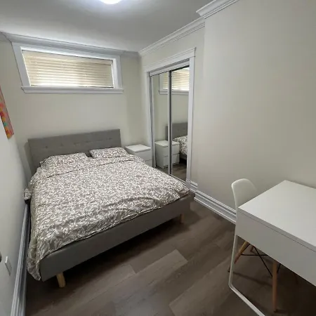 Private Suite 1 Bed 1 Bath 15 Mins Yvr And Downtown 舒适安静-2