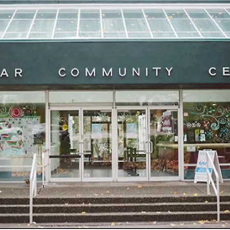 Comfortable Guest Home Near Downtown Vancouver & Sights & Stores-2