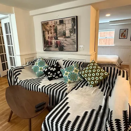 Kits Beach Suites - 2Br-2