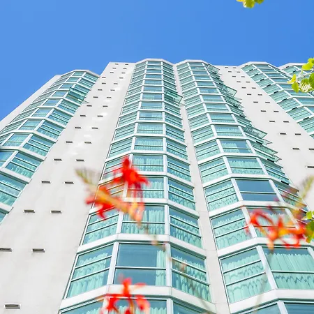 Rosedale On Robson Suite Hotel-3