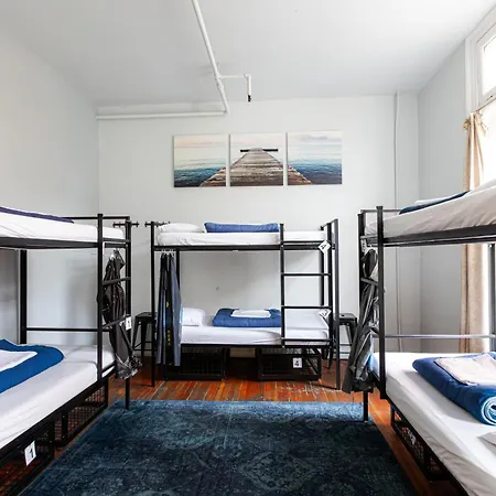 The Cambie Hostel Gastown-3