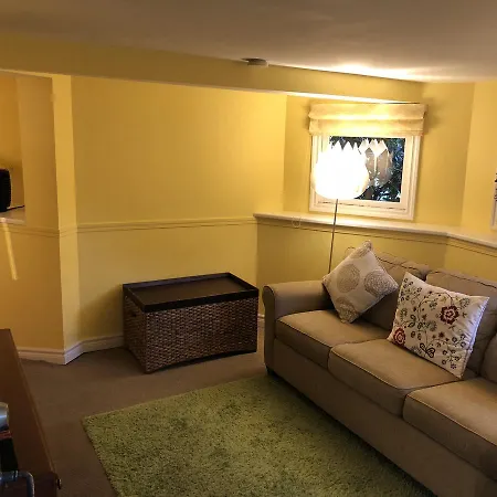 Barclay House Bed And Breakfast-2