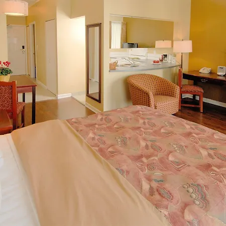 Robson Suites-3