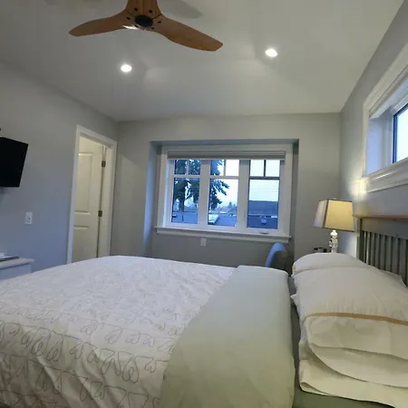 Vancouver Traveller B&B-2